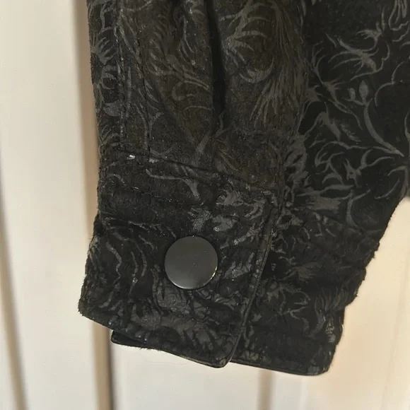 Greg Bell black leather jacket with paisley suede panels. - Picture 10 of 13